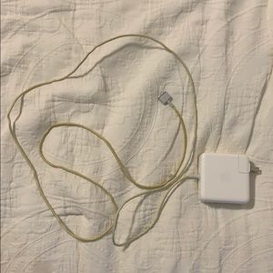 AC Plug + Mag Safe 2 Power adapter + connector🖤